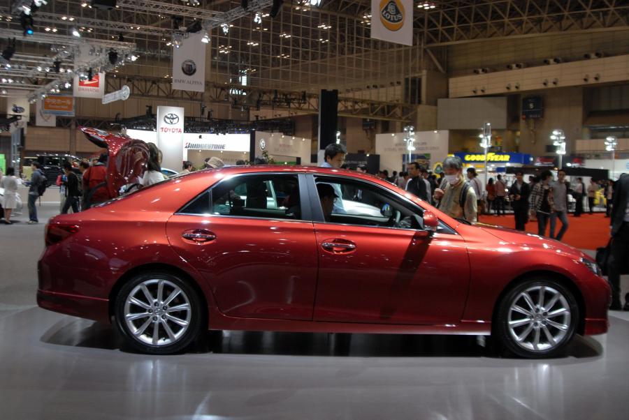  Toyota Mark-X 2010 года  (фото 28 из 50)